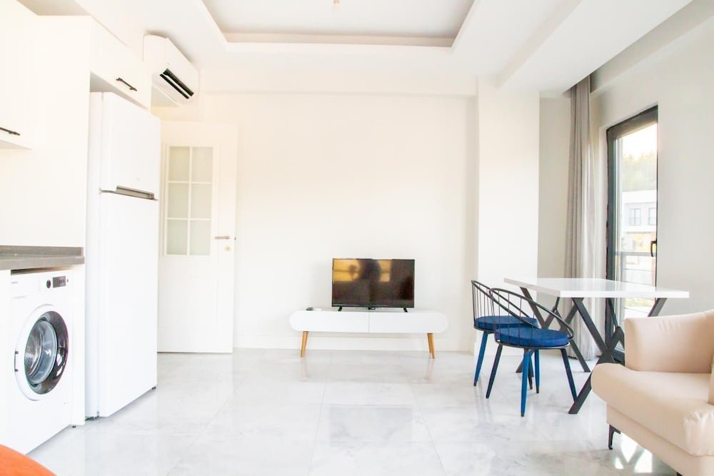 Милас: Luxury Flat in a Complex 1 min to Marina in Milas