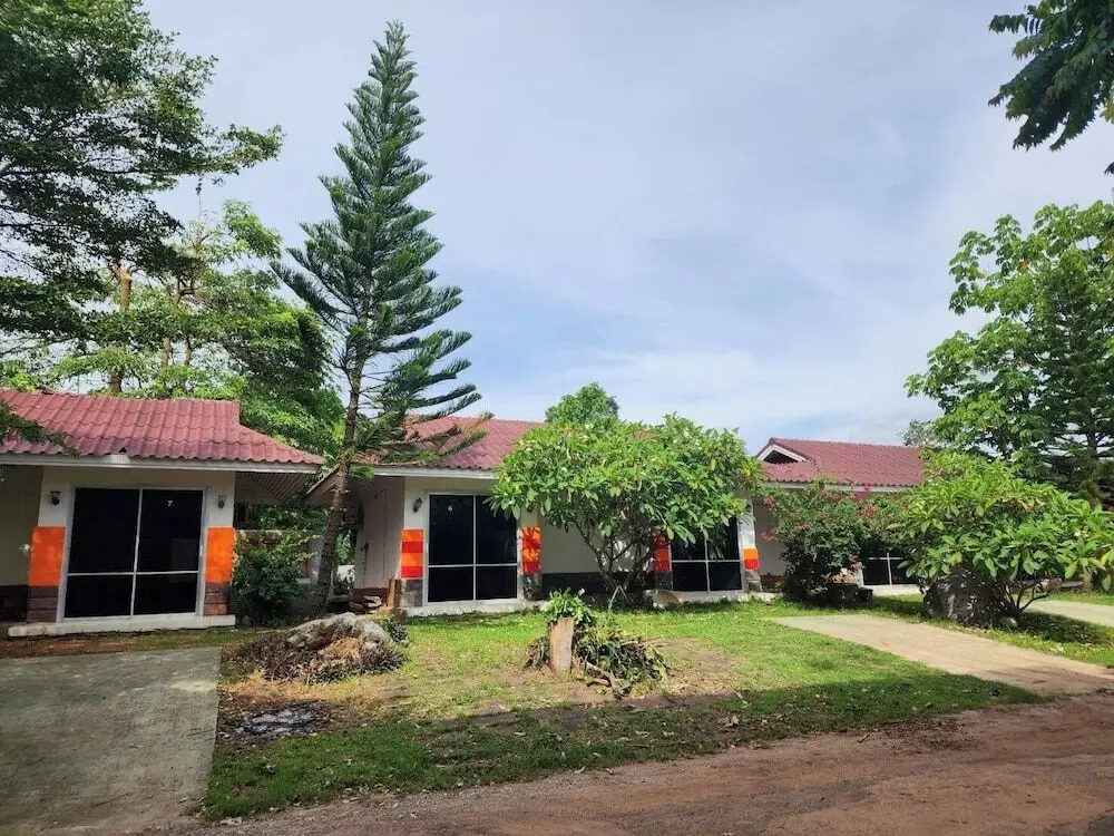 Нонг Нам Дэнг: Nipa House Khoayai Villa