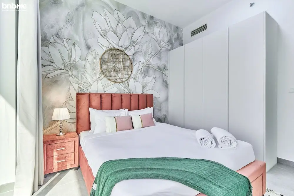 Дубай: Lucky Residence - 1002 by Bnbme Homes