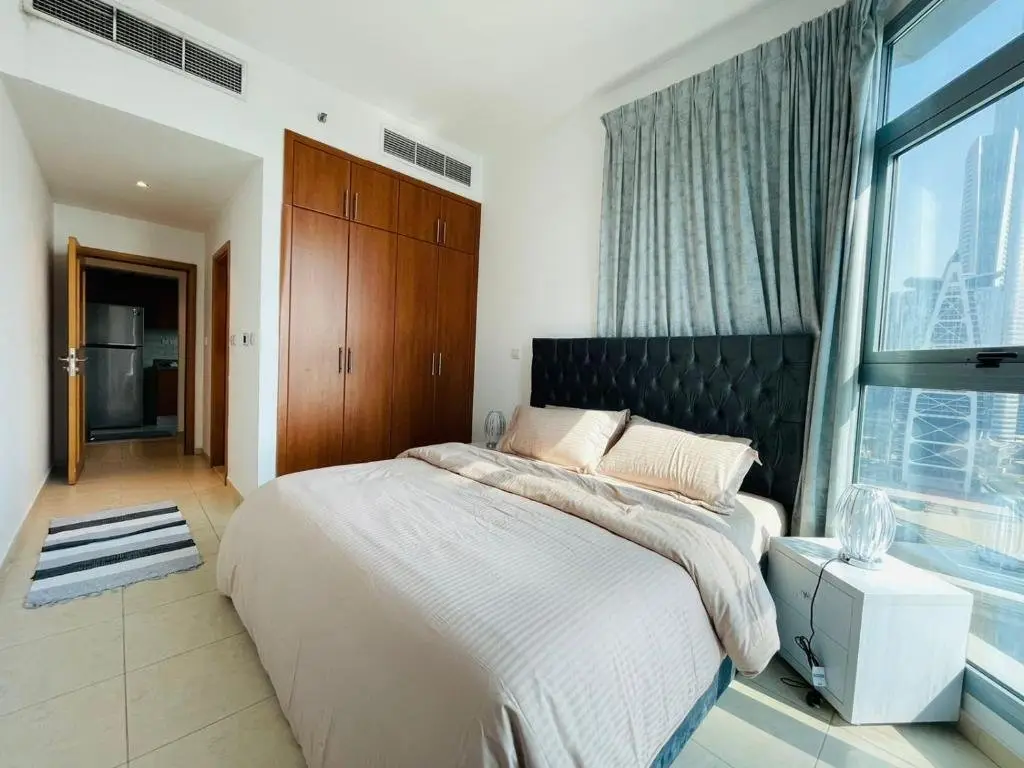 1 BHK Apartment with Pool & Gym Near to Marina Mall & Beach — фото 1