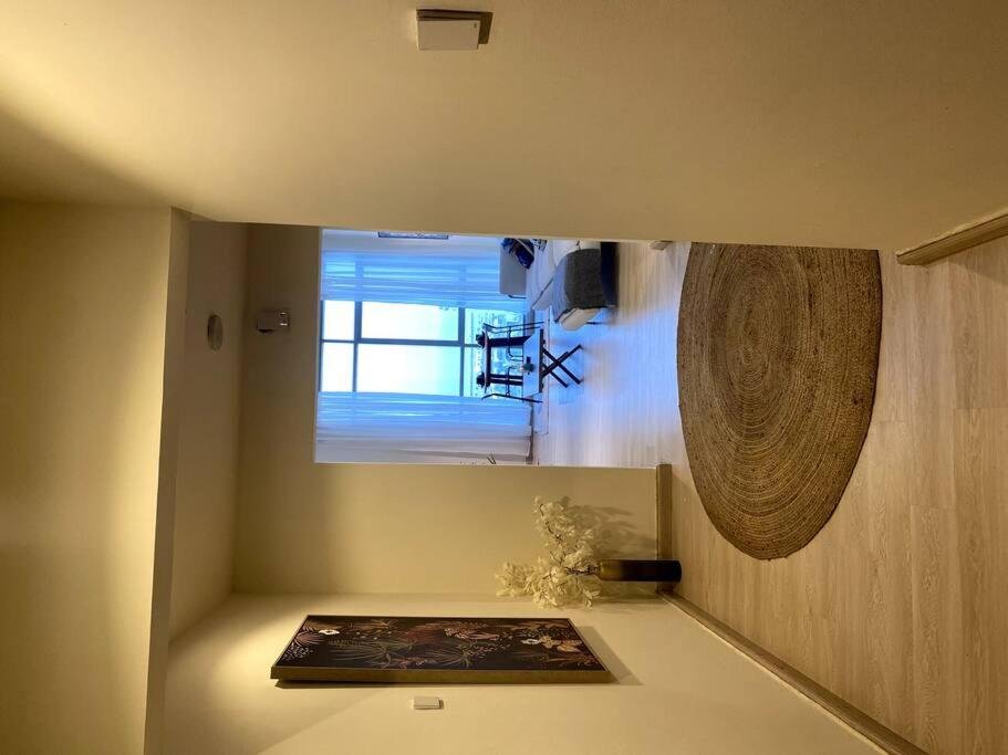 Аджман: Amazing 1-bedroom Seaview Hotel Apartment