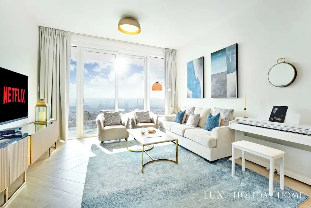Дубай: Lux The Executive Trade Center Suite