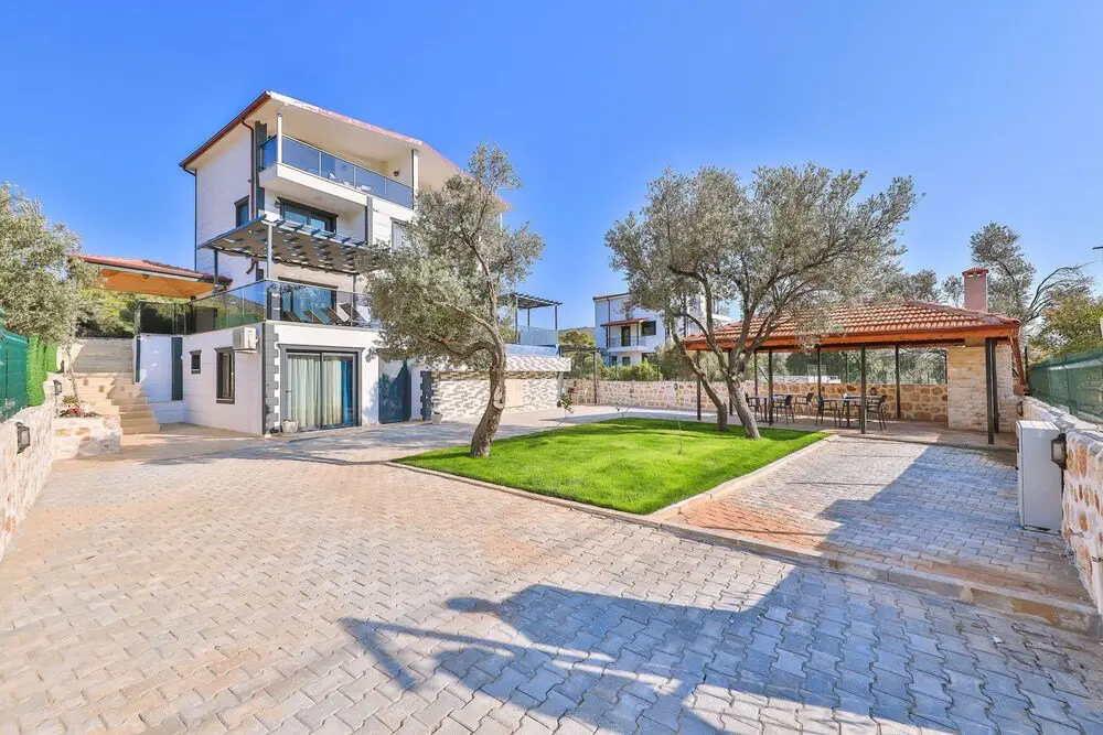 Каш: Villa Kas Bohem - Sleeps 12 - Close to Town and Beach