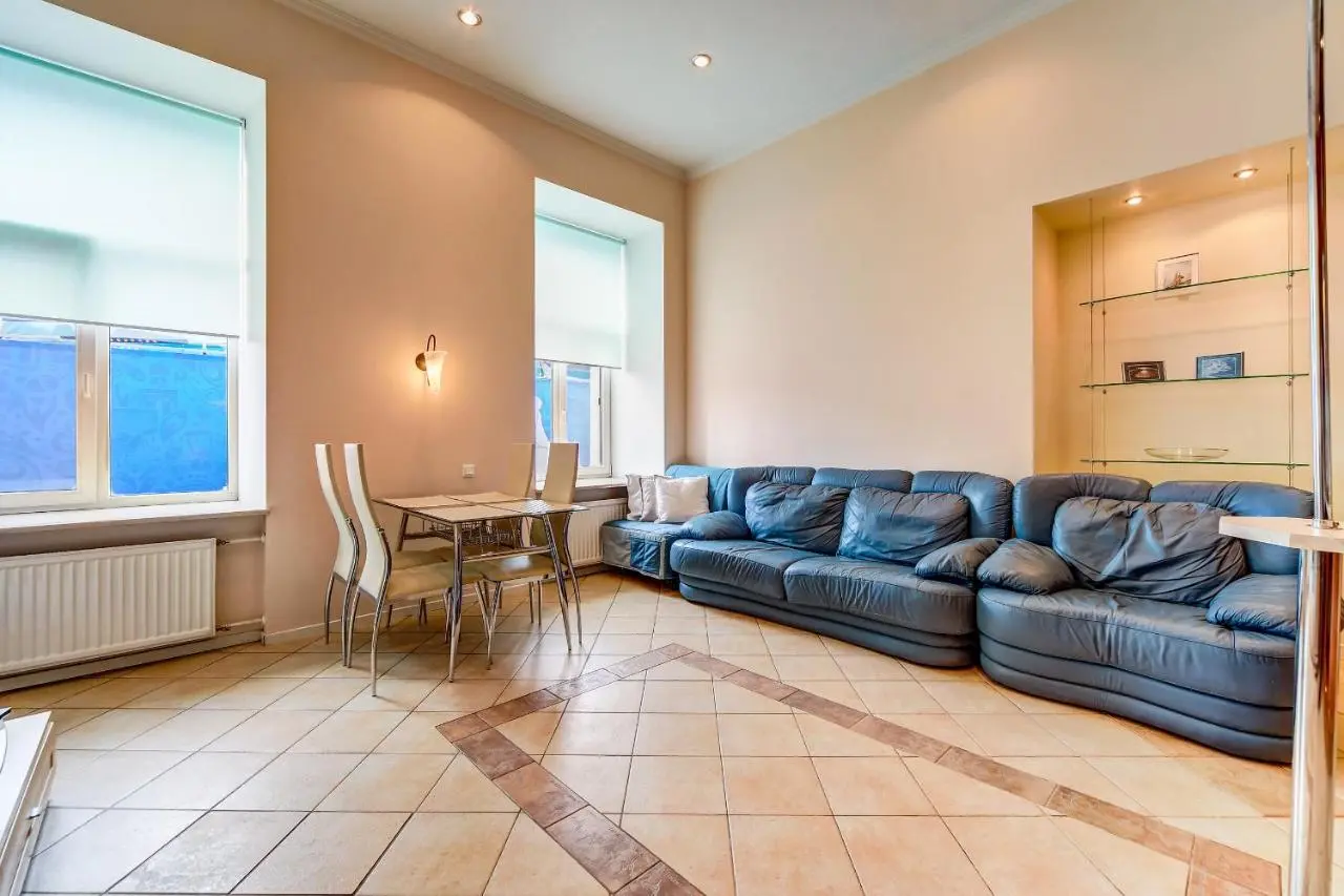 Санкт-Петербург: Apartment on Moyka 6