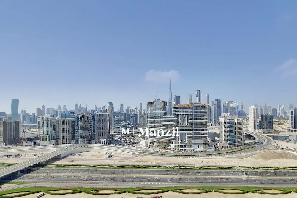 Дубай: Manzil - Cozy 1BR in Paramount w Burj Khalifa View