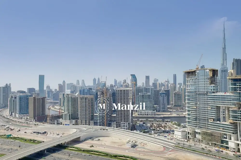 Дубай: Manzil - Cozy 1BR in Paramount w Burj Khalifa View
