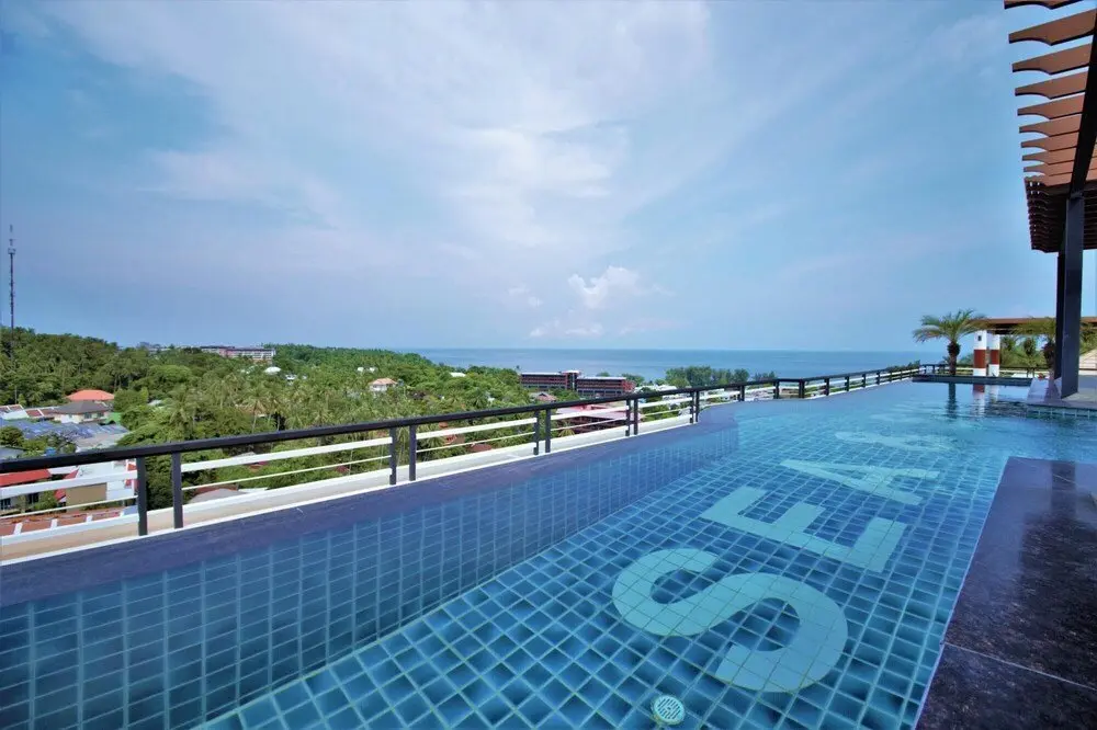 Муанг: 309 10m to the Beach Rooftop Pool Gym Wi-fi Kitchen