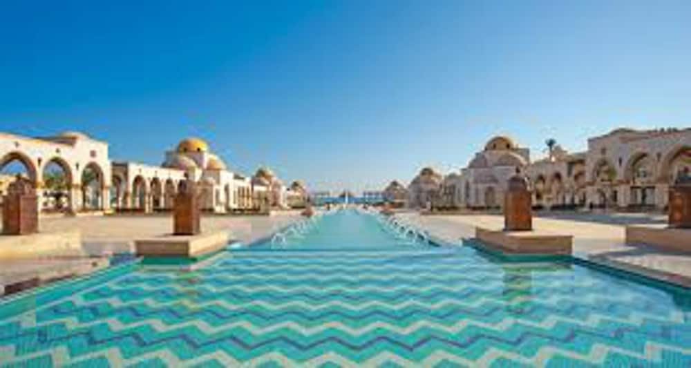 Хургада: Beachfront and sea View in 5 Star Hotel Hurghada
