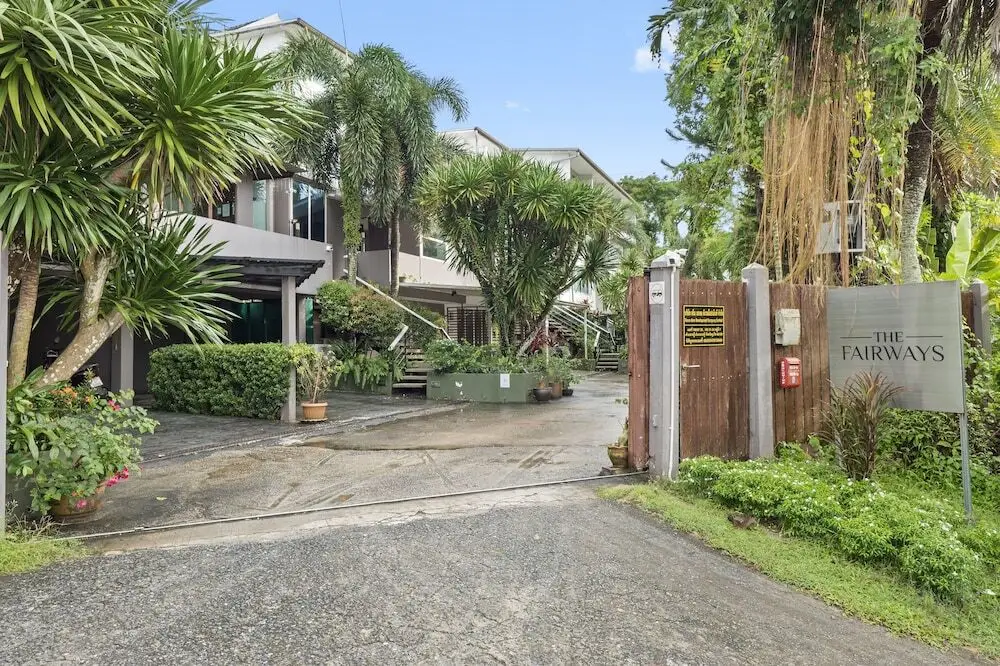 Кату: 4 bedroom pool villa. 7kms to Patong