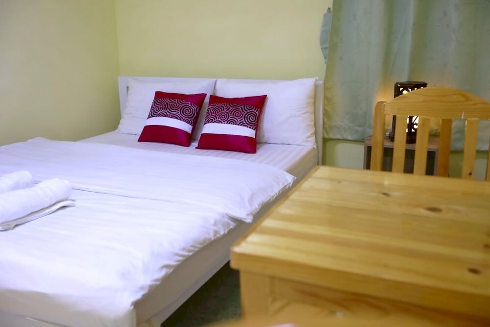 Бангкок: OYO 75440 Nara Hostel