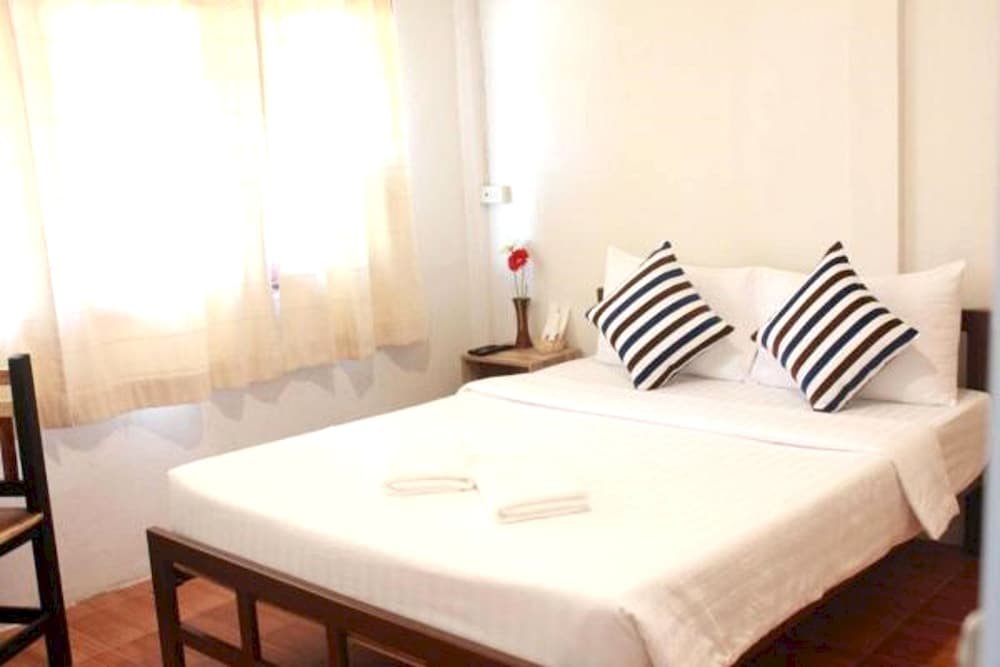 Бангкок: OYO 75440 Nara Hostel