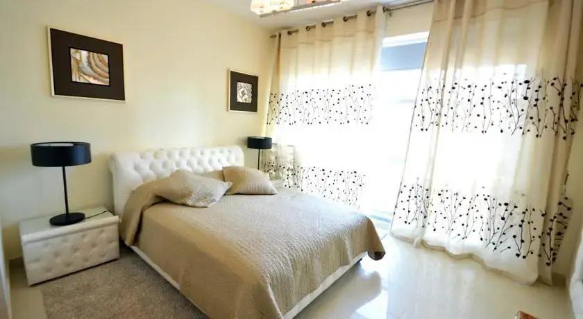 Дубай: Loft East Downtown