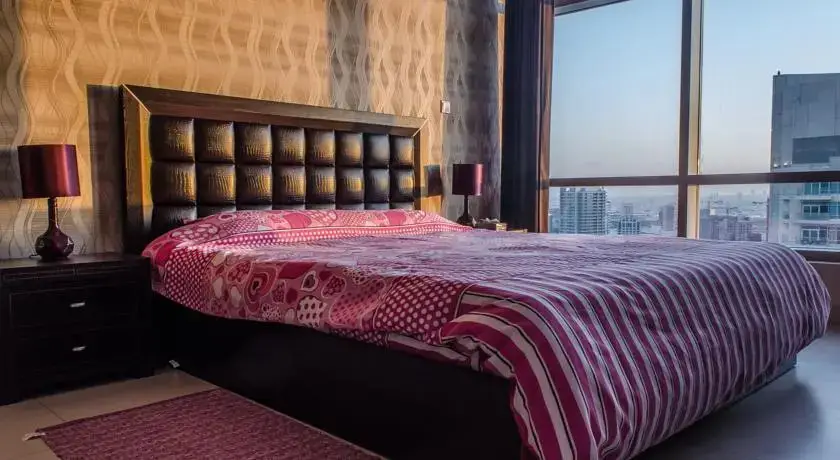 Дубай: Loft East Downtown
