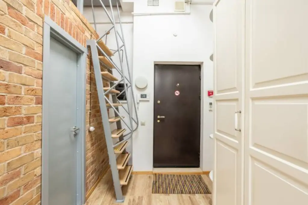 Москва: Apartments Лофт с Белым Камином