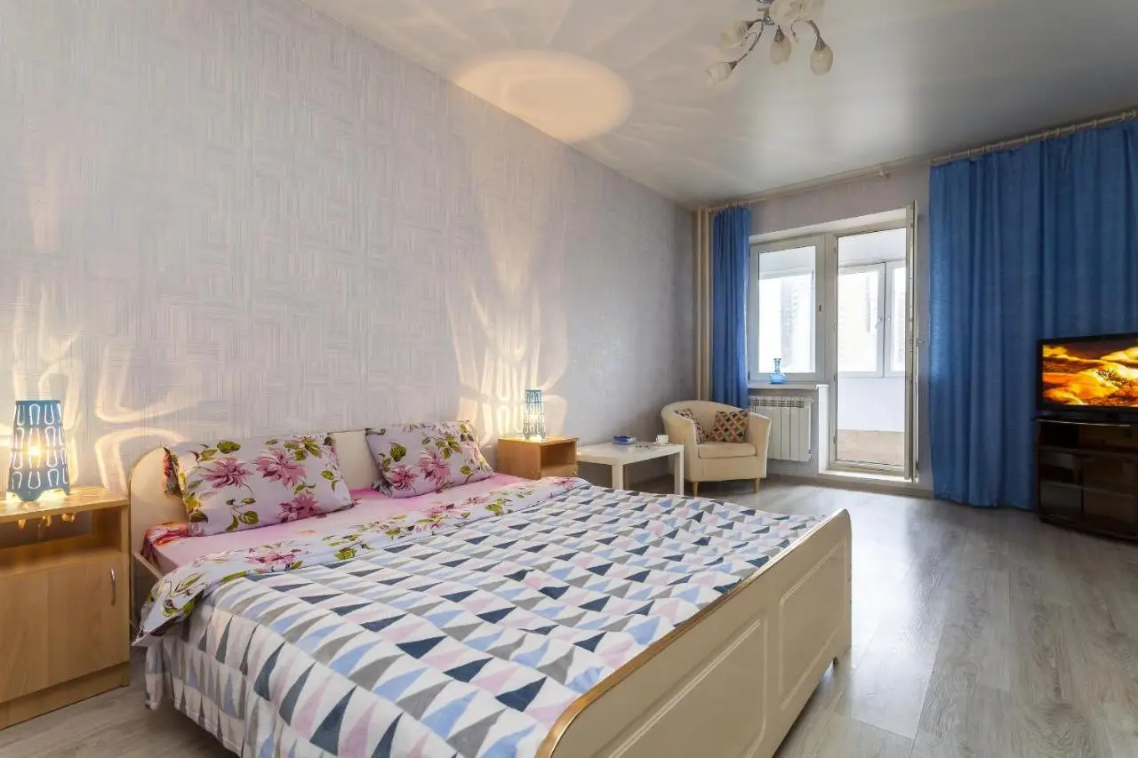 Санкт-Петербург: Apartment on Glukharskaya near MIBS