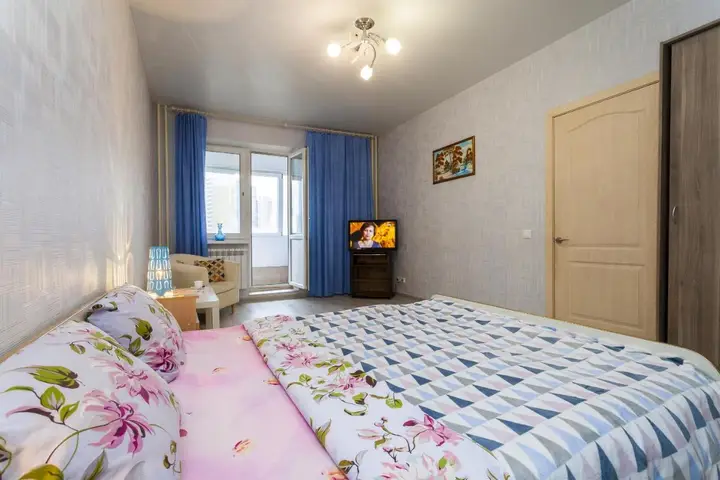 Санкт-Петербург: Apartment on Glukharskaya near MIBS