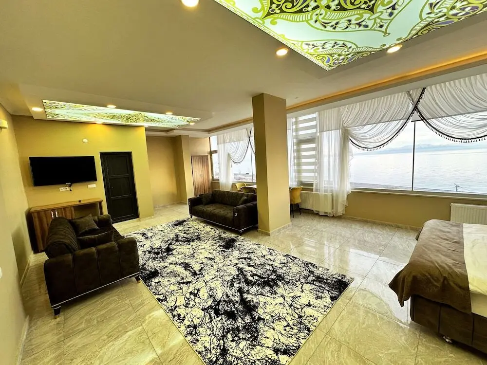 Ахлат: 1071 Otel & Restaurant