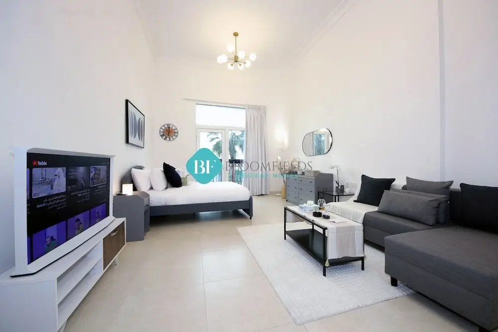 Абу-Даби: Spacious Studio Apartment