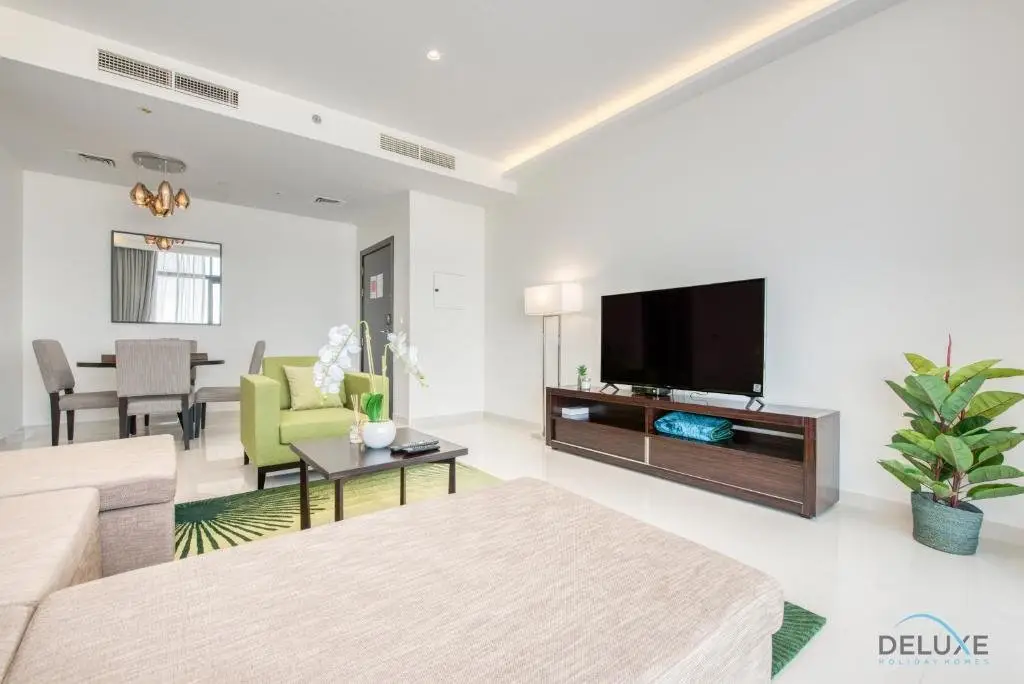 Luxury 1 Bedroom Apartment at DAMAC Celestia by Deluxe Holiday Homes — фото 1