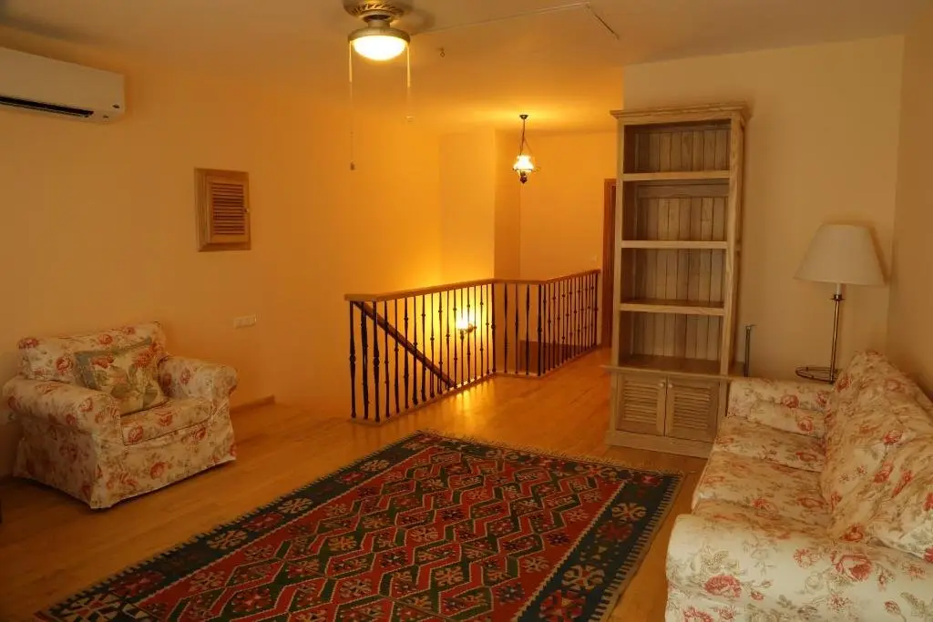 Анталья: Villa Emel