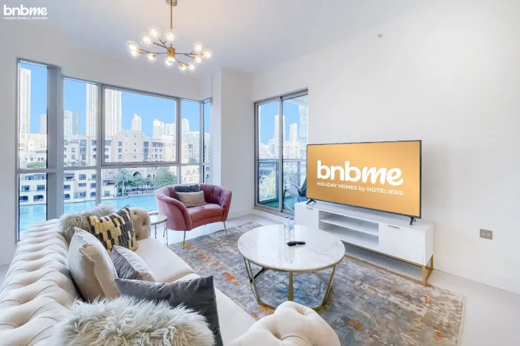 Luxury 2 Bedroom Apt Burj Khalifa view Walk to Dubai Mall — фото 1