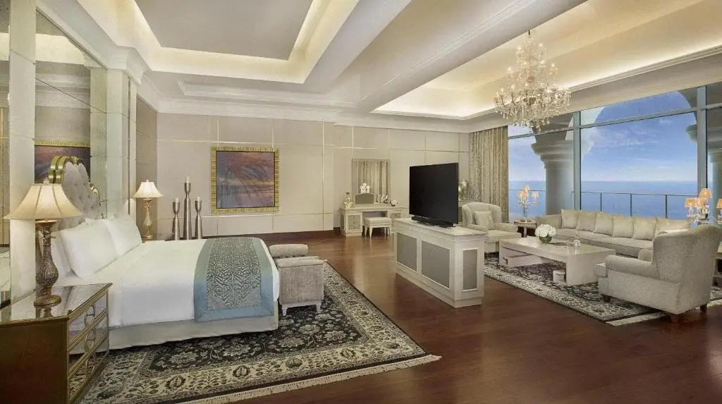 Дубай: Ultra Luxury Superior Room In Palm Jumeirah By Luxury Bookings