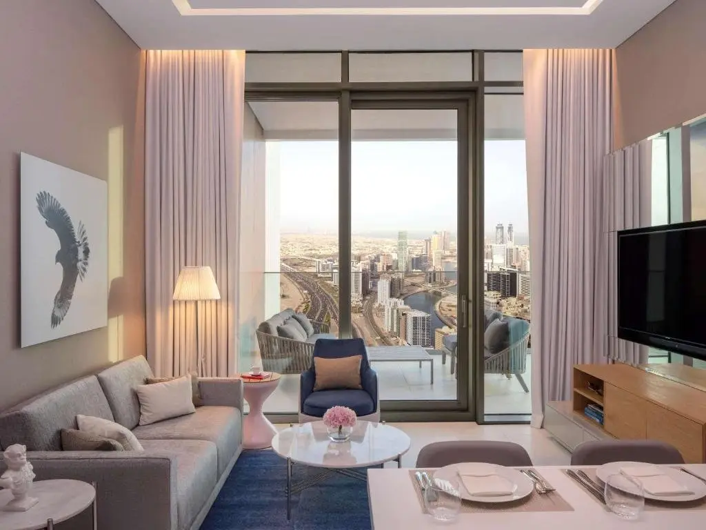Дубай: Urban Living King Studio Near Dubai Design District By Luxury Bookings