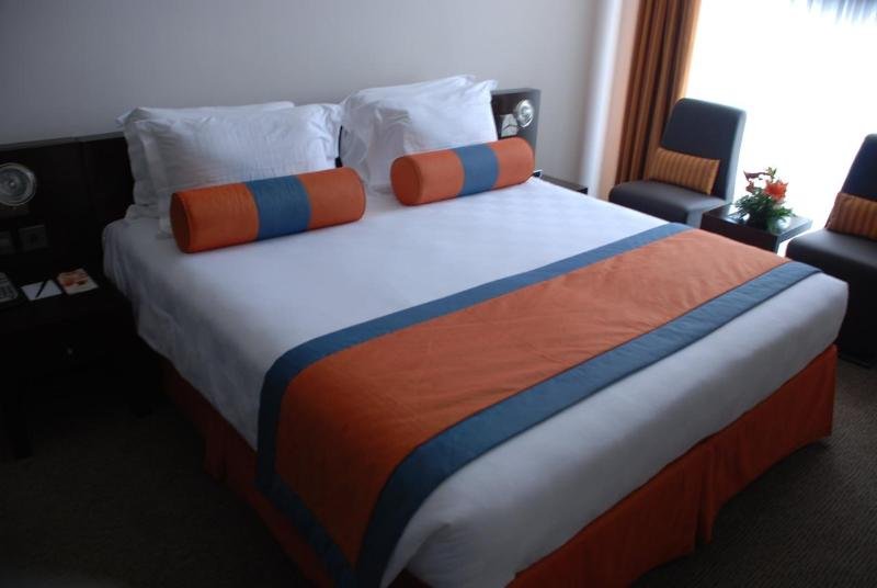 Дубай: Lotus Hotel Apartments & Spa - Marina