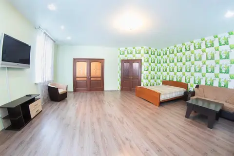 Огни Саратова на улице имени И.В. Мичурина 47/41 — фото 1