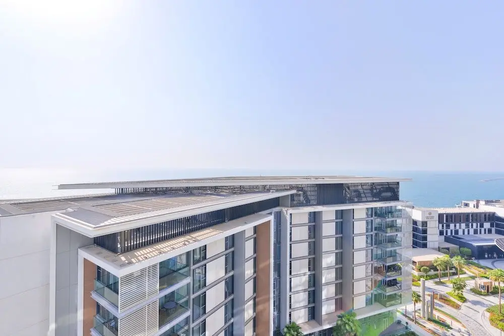 Дубай: Luxe 3BR with maids room in Bluewaters