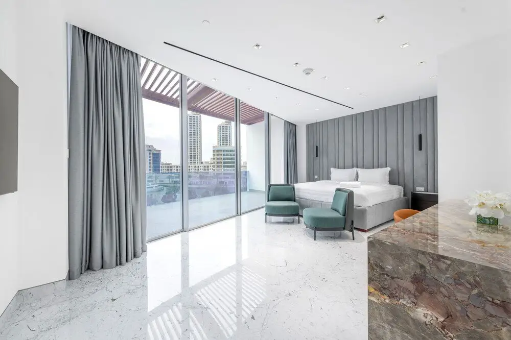 Дубай: Luxe Dubai Marina 3Flr 4BR w Pool Sauna