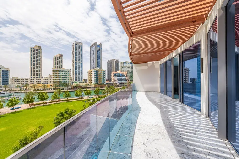 Luxe Dubai Marina 3Flr 4BR w Pool Sauna — фото 1
