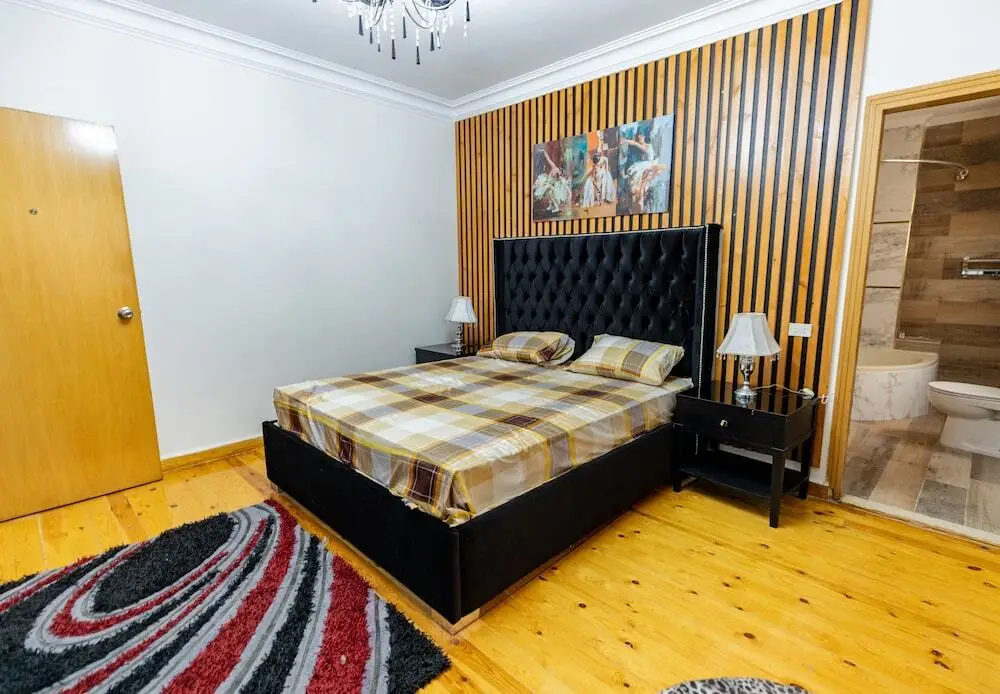 Каир: Oak Orchid Opulent 2 BR Apartment with Walk-in Closet