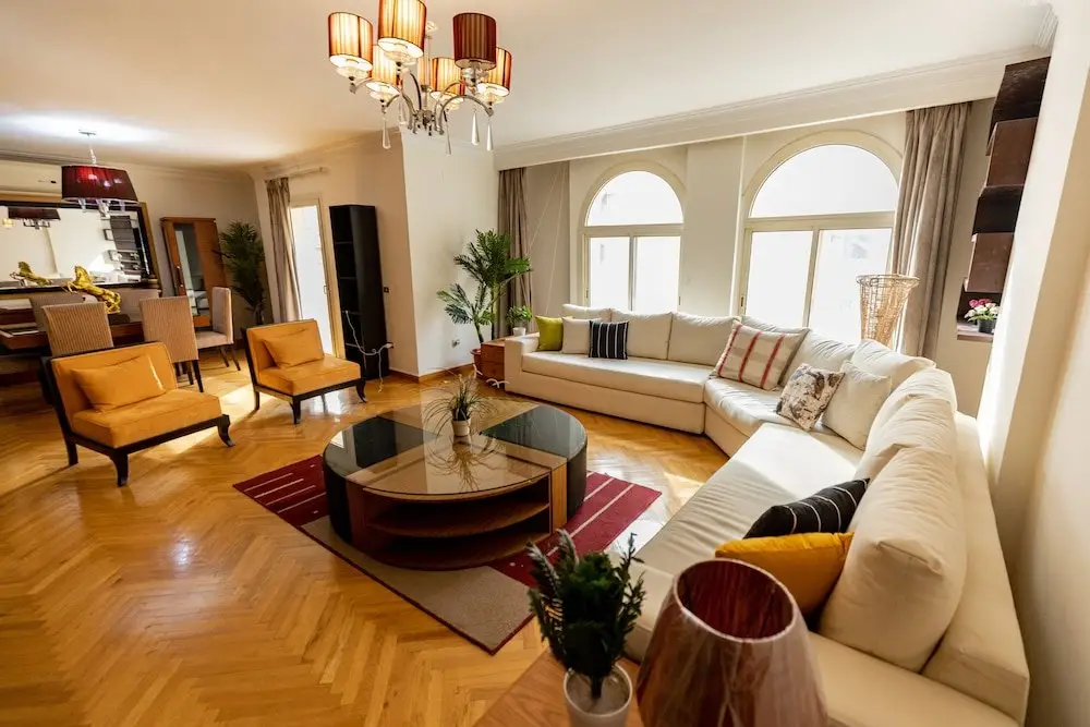 Каир: Oak Orchid Opulent 2 BR Apartment with Walk-in Closet