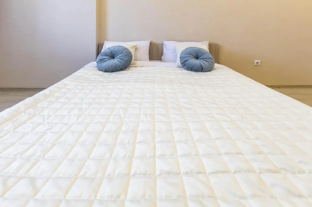 Екатеринбург: BeGuest (БиГест) на улице Белинского 177А корпус 3