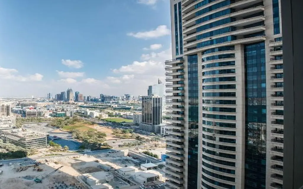 Дубай: Dubai huge terrace Penthouse with pool