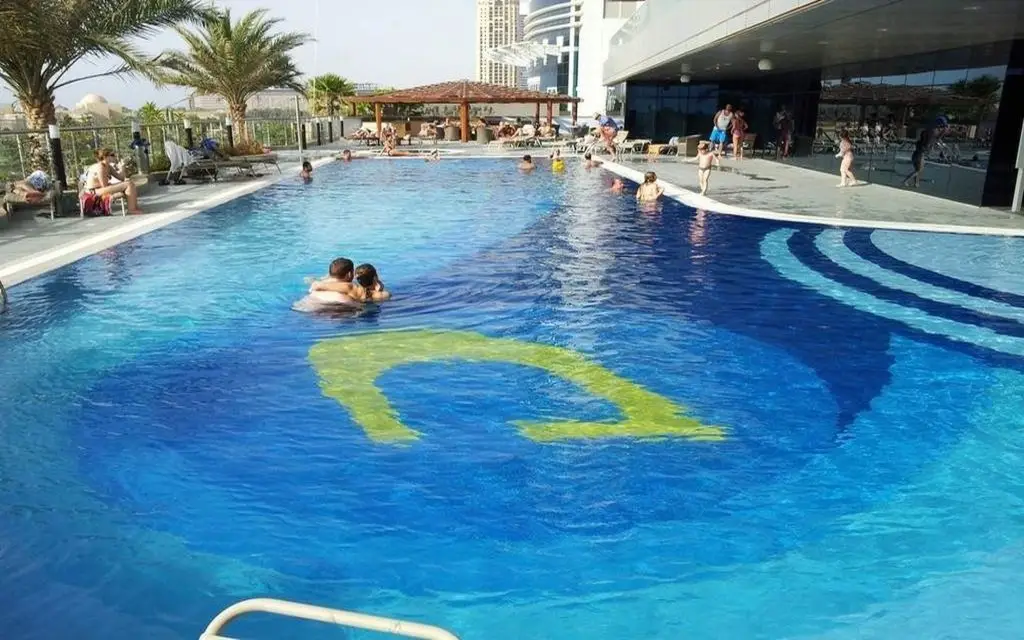 Дубай: Dubai huge terrace Penthouse with pool