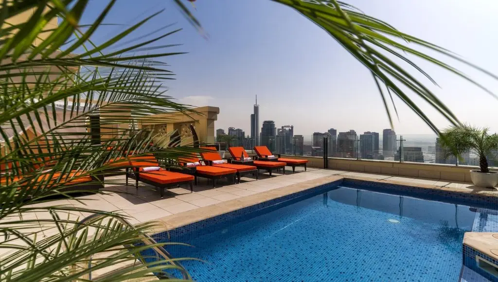 Дубай: Dubai huge terrace Penthouse with pool
