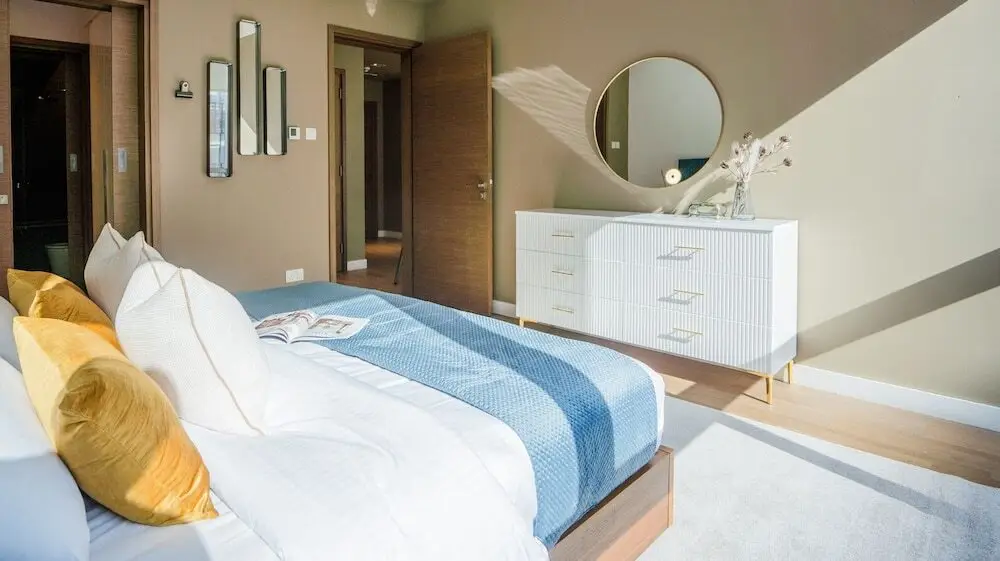 Дубай: Aya - Sophisticated 1BR Apartment in CityWalk with Views