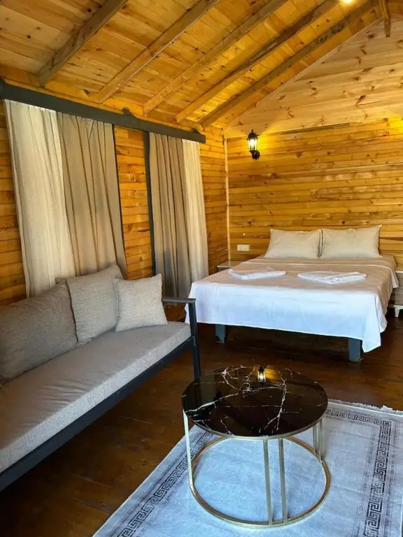 Фетхие: Pine Village Bungalows Ölüdeniz