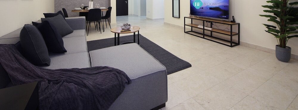Абу-Даби: Cozy 1BR Apartment in Reem Island