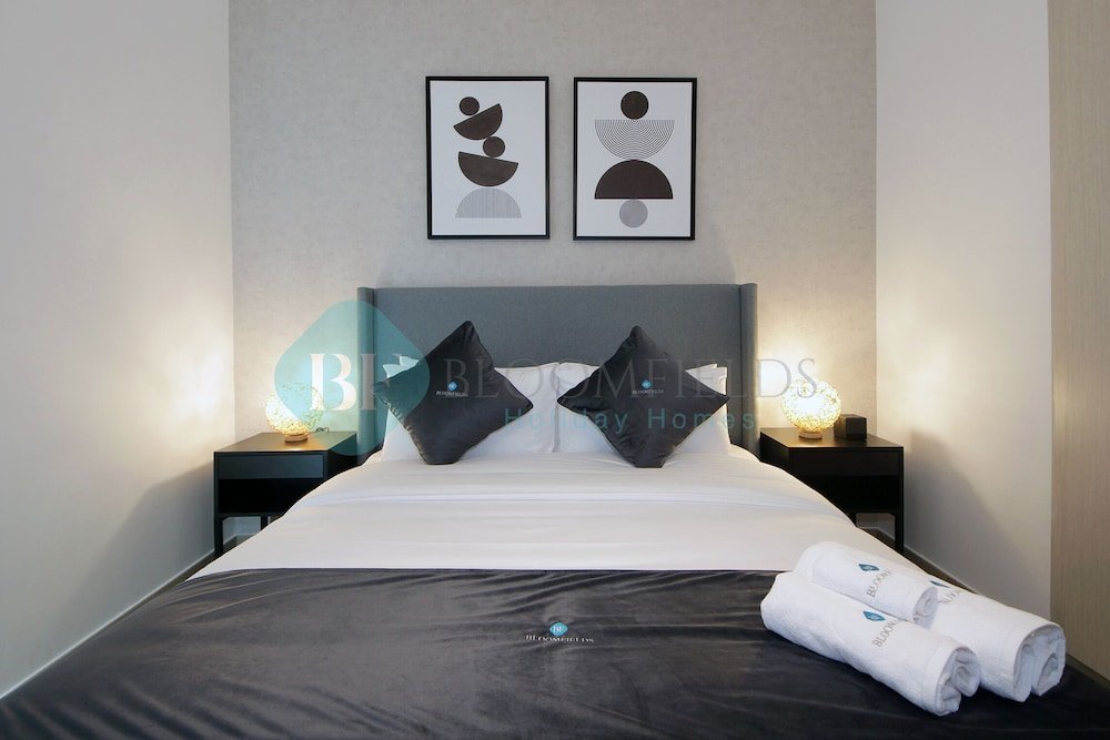 Cozy Canal View Apartment — фото 1