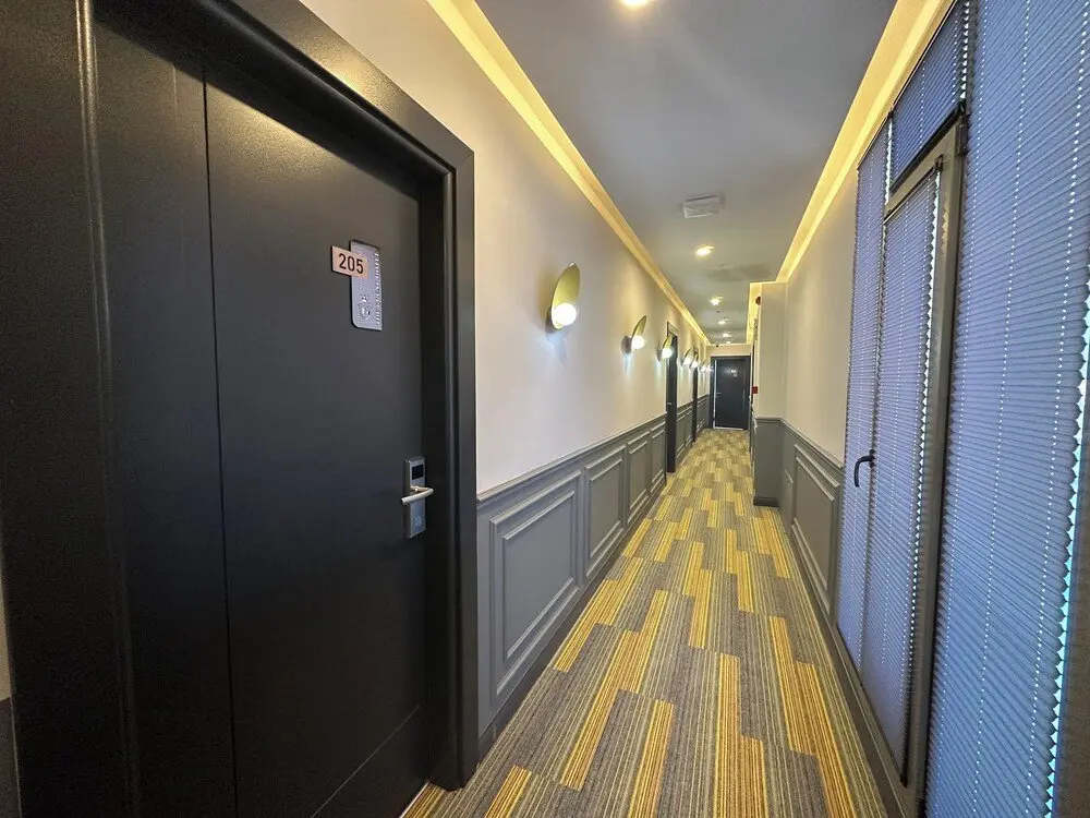 Арнавуткёй: The Great Airport Hotel