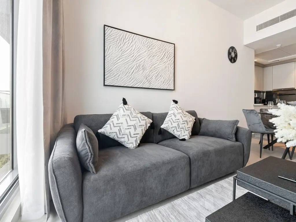 Дубай: Апартаменты Modern 1BR Dubai Skyline View JVC