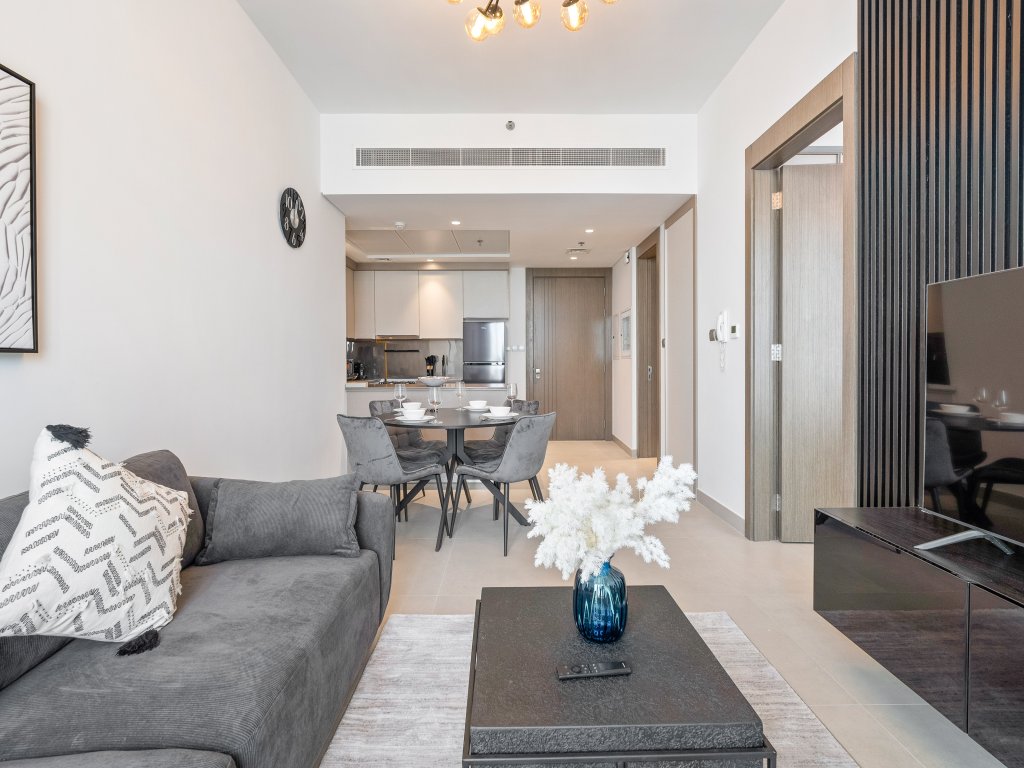 Апартаменты Modern 1BR Dubai Skyline View JVC — фото 1