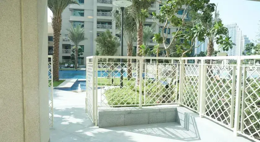 Дубай: Keys Please Holiday Homes - Boulevard Downtown Two Bedroom Apartment