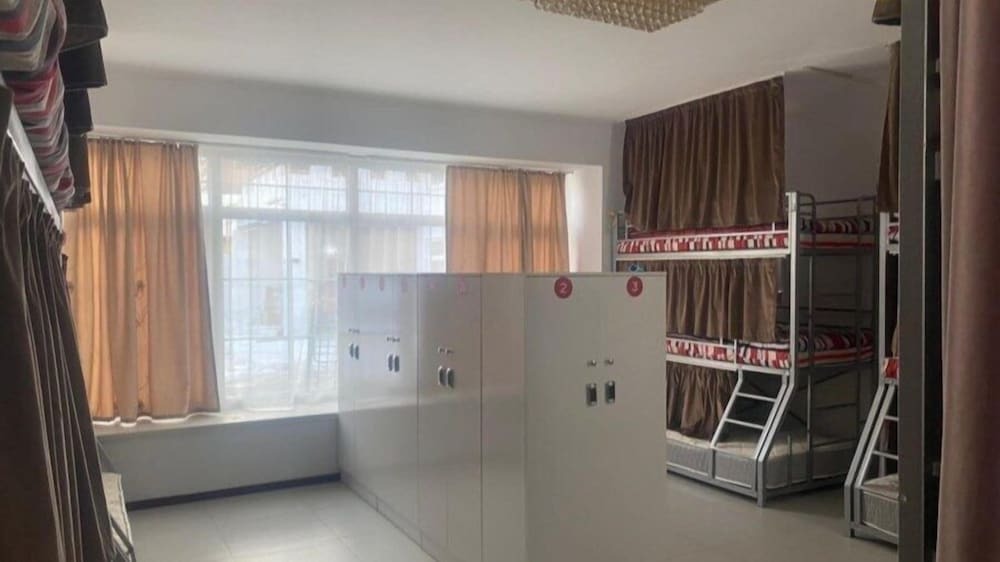 Алматы: Assem Hostel Koktobe