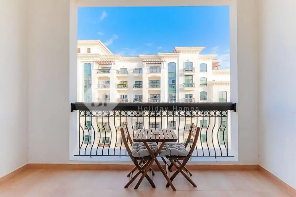 Абу-Даби: Golf course view, stylish 2BR