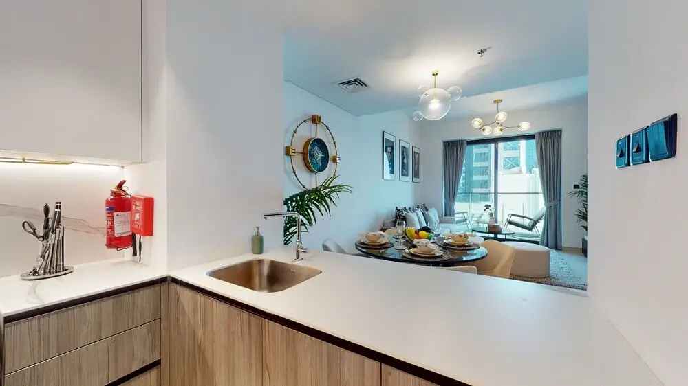 Дубай: Euro Residence 1402
