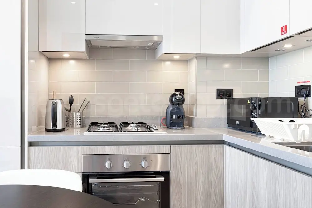 Дубай: HomesGetaway-Cozy 1BR Apt in Sobha Waves